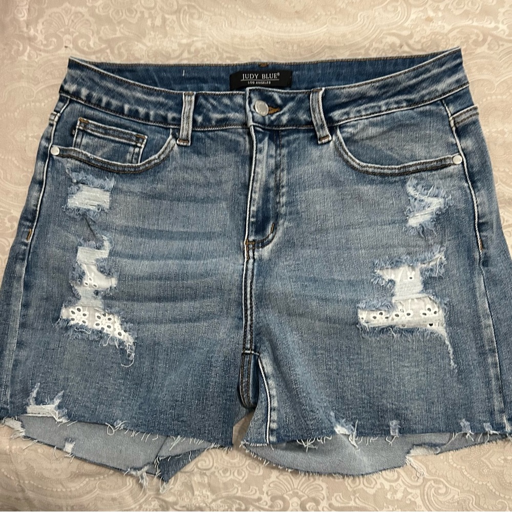 Judy Blue Women's Ripped Jean Shorts - Light Blue